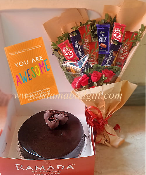 Cake with Chocolate Bouquet